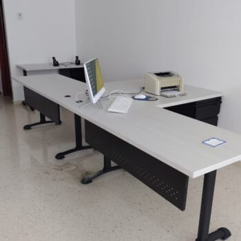 Ref003 - Desk L 001